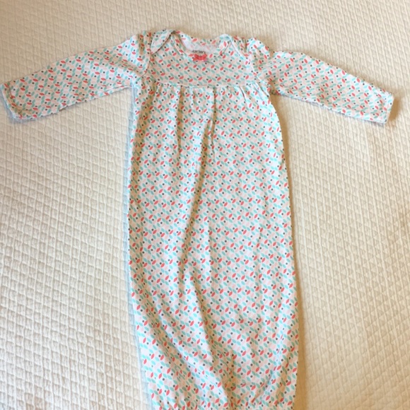 Carter’s Newborn Gowns (SET OF 5) - Picture 10 of 15